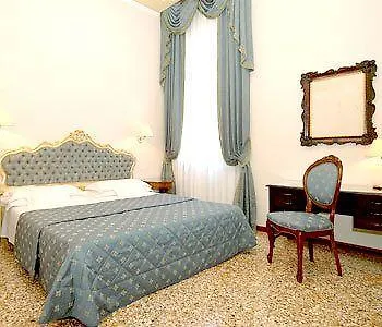 Sant'agostin 4* Benátky